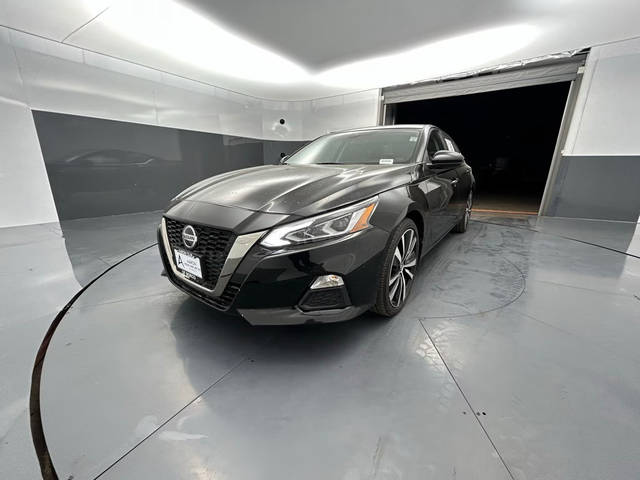 2021 Nissan Altima 2.5 SR FWD photo