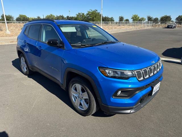 2022 Jeep Compass Latitude FWD photo