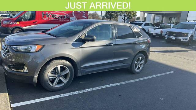 2022 Ford Edge SEL AWD photo