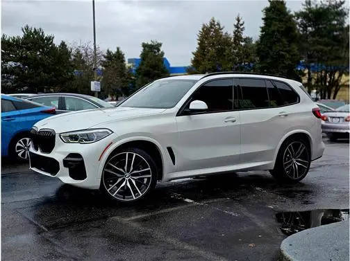 2022 BMW X5 M50i AWD photo
