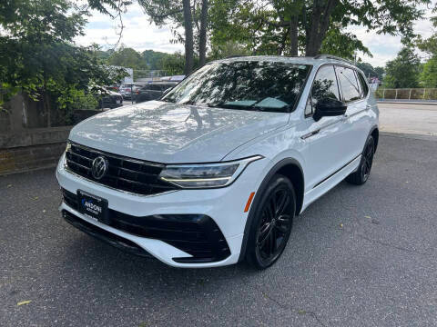 2022 Volkswagen Tiguan SE R-Line Black AWD photo
