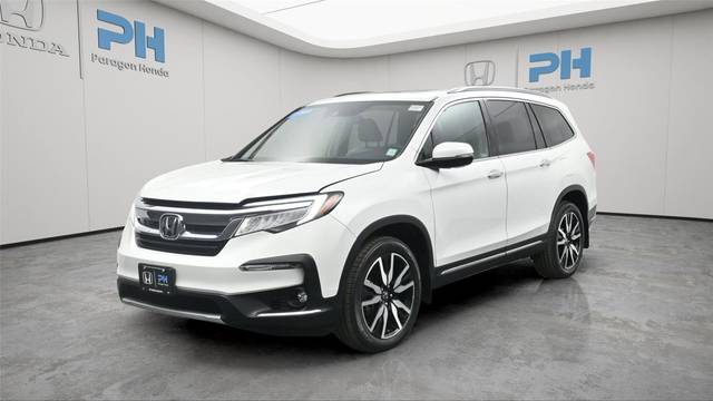 2022 Honda Pilot Touring 7-Passenger AWD photo