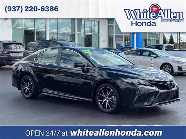 2022 Toyota Camry SE FWD photo