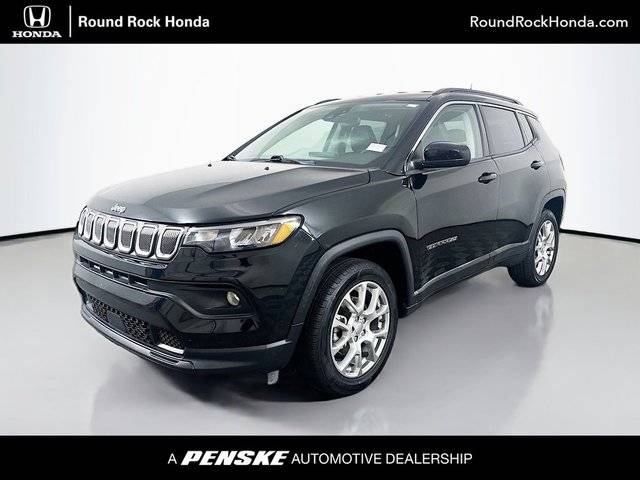 2022 Jeep Compass Latitude Lux 4WD photo