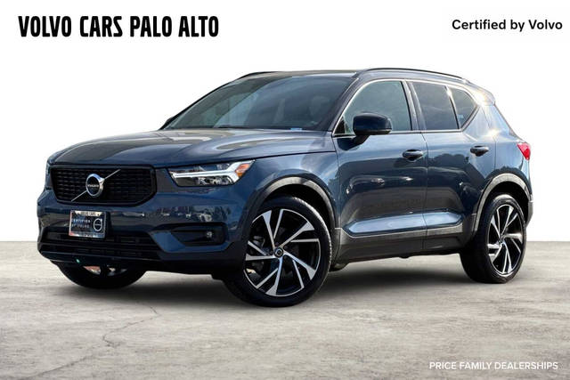 2022 Volvo XC40 R-Design AWD photo