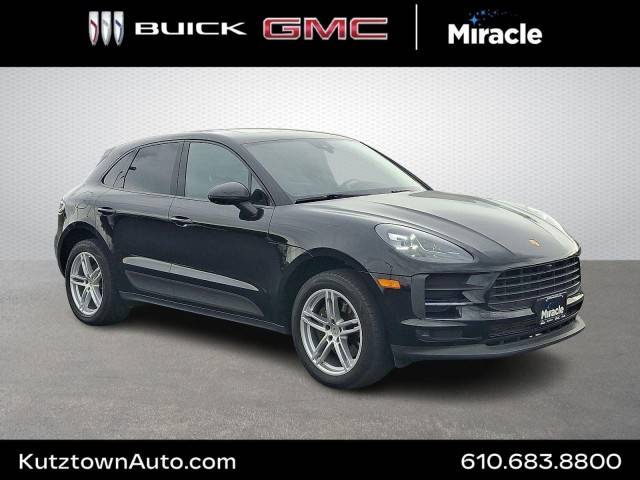 2021 Porsche Macan AWD photo