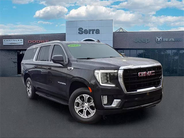 2022 GMC Yukon XL SLE 4WD photo