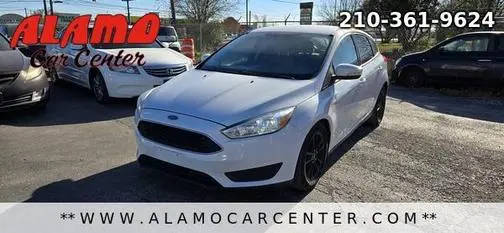 2017 Ford Focus SE FWD photo