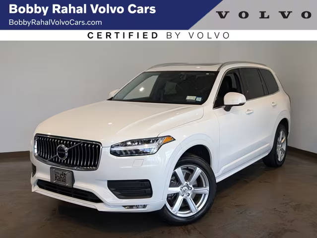 2022 Volvo XC90 Momentum AWD photo