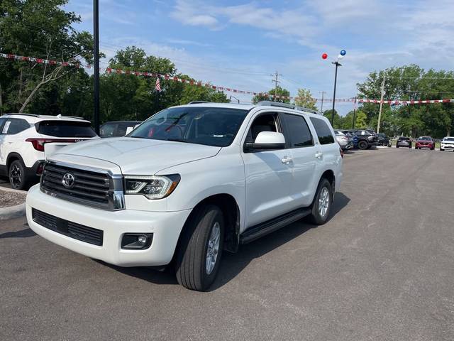 2022 Toyota Sequoia SR5 4WD photo