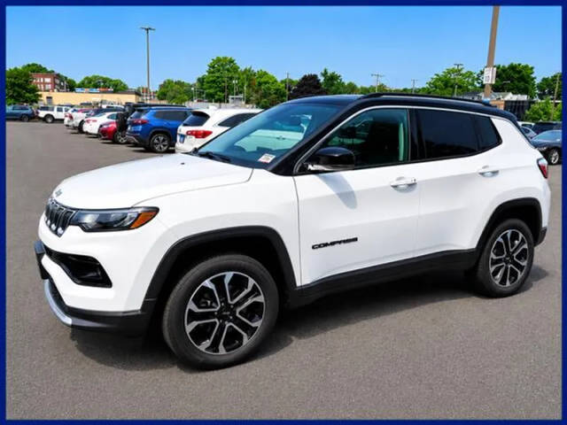 2022 Jeep Compass Limited 4WD photo