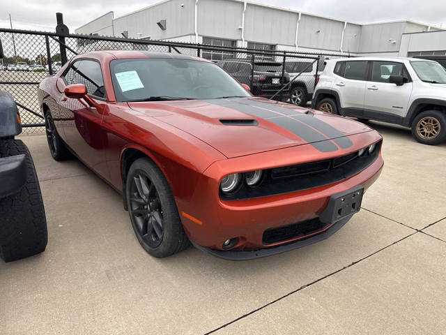 2021 Dodge Challenger SXT AWD photo