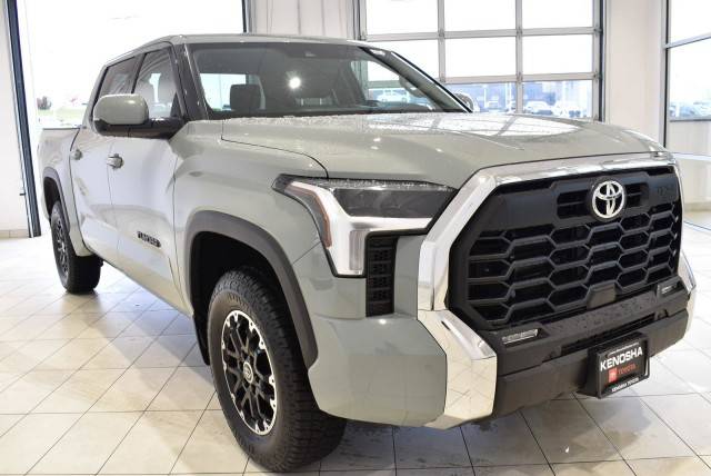 2022 Toyota Tundra SR5 4WD photo