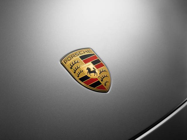 2022 Porsche Taycan 4 AWD photo