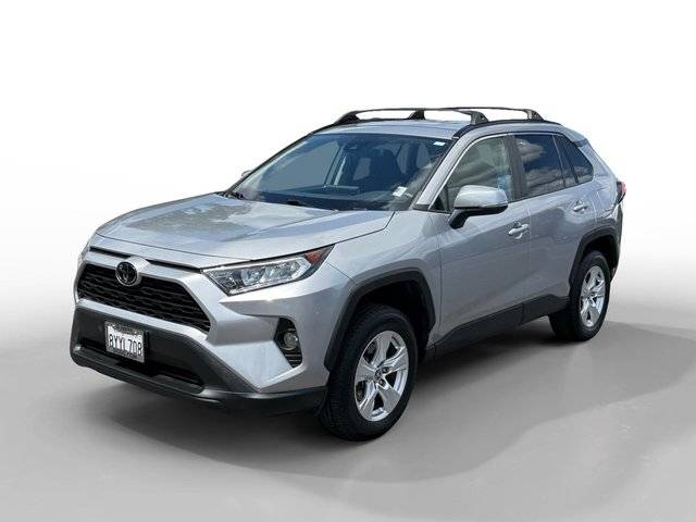 2021 Toyota RAV4 XLE AWD photo