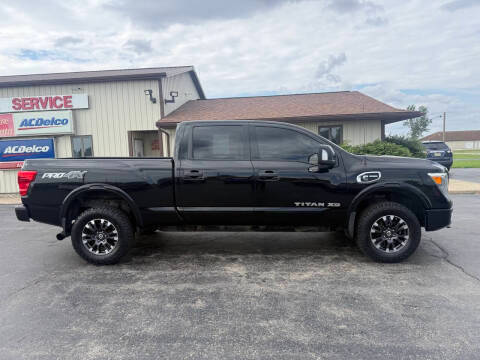 2016 Nissan Titan XD PRO-4X 4WD photo