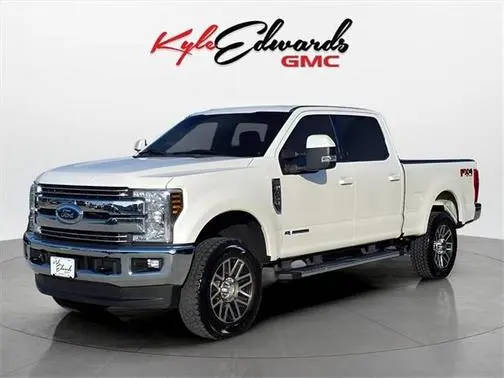 2019 Ford F-250 Super Duty LARIAT 4WD photo