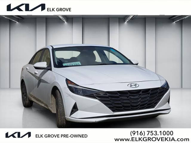 2022 Hyundai Elantra SEL FWD photo