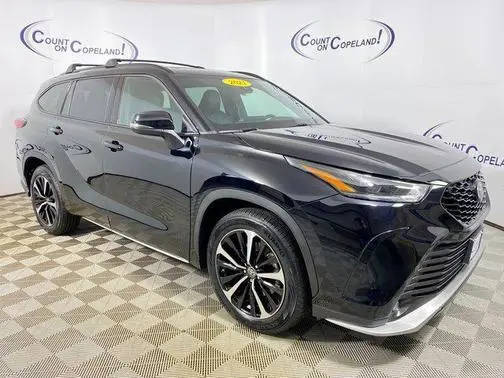 2021 Toyota Highlander XSE AWD photo