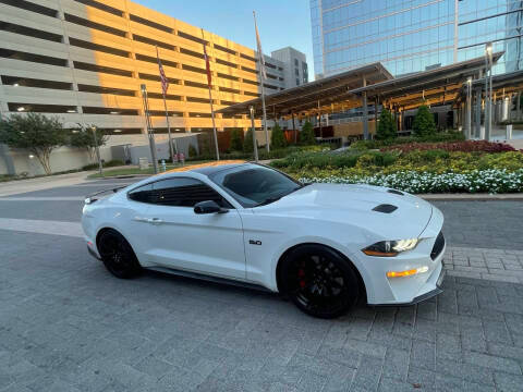 2021 Ford Mustang GT Premium RWD photo