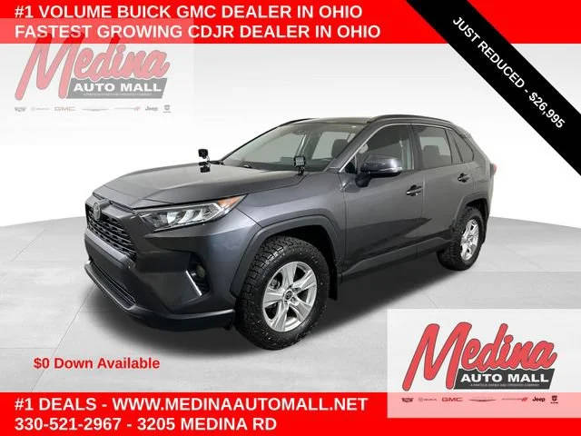 2021 Toyota RAV4 XLE AWD photo