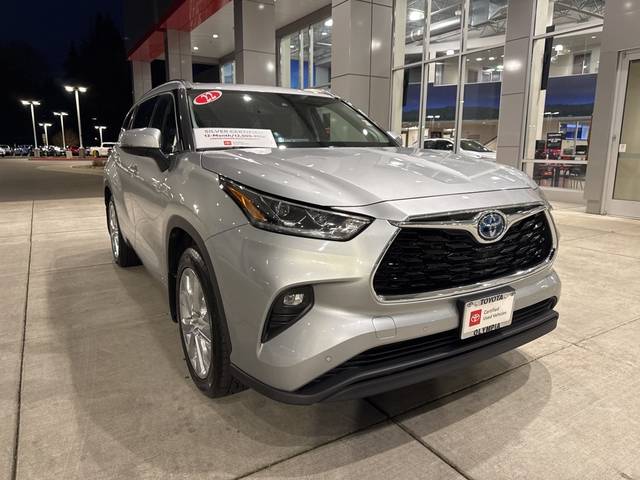 2022 Toyota Highlander Hybrid Limited AWD photo