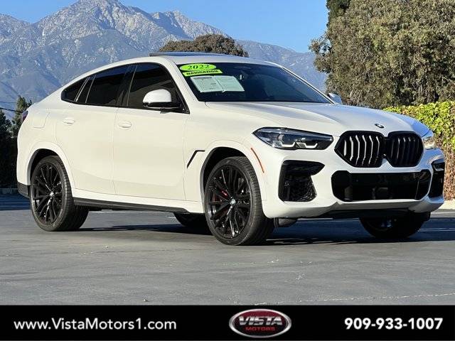 2022 BMW X6 M50i AWD photo