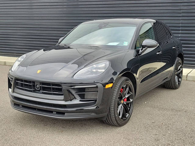 2022 Porsche Macan S AWD photo