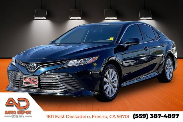 2020 Toyota Camry LE FWD photo
