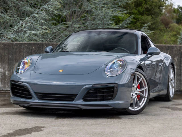 2017 Porsche 911 Carrera S RWD photo