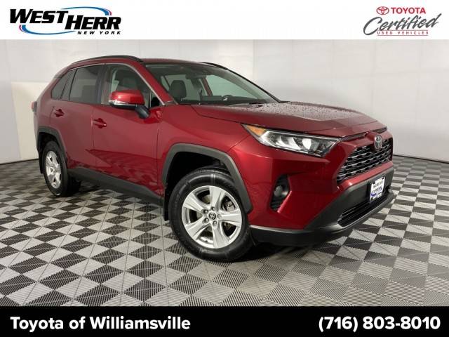 2021 Toyota RAV4 XLE AWD photo