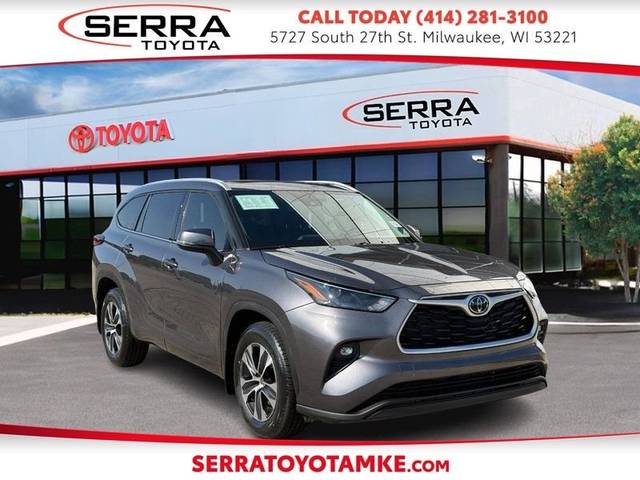 2022 Toyota Highlander XLE FWD photo