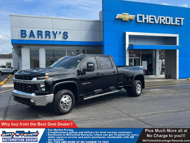 2022 Chevrolet Silverado 3500HD LT 4WD photo