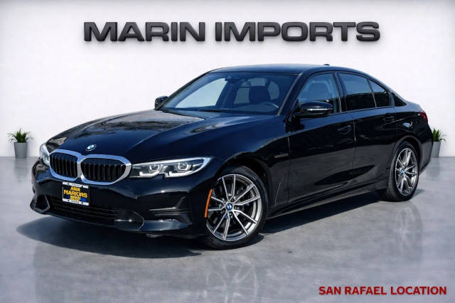 2022 BMW 3 Series 330i RWD photo