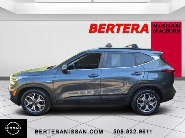 2022 Kia Seltos EX AWD photo
