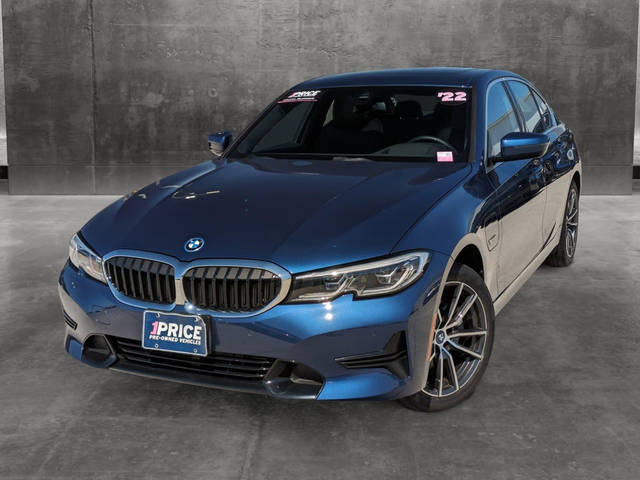 2022 BMW 3 Series 330e xDrive AWD photo