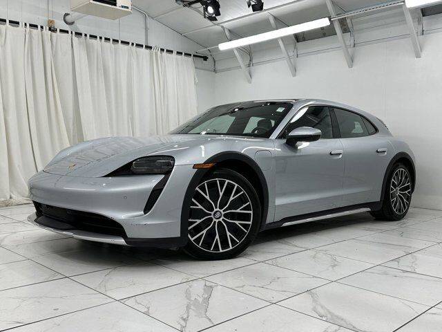 2022 Porsche Taycan 4 AWD photo