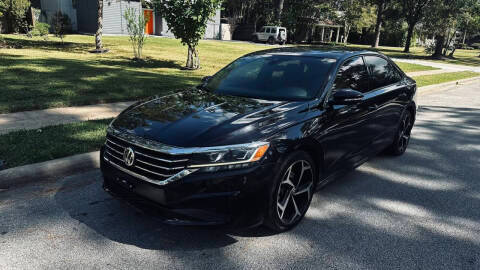 2022 Volkswagen Passat 2.0T R-Line FWD photo