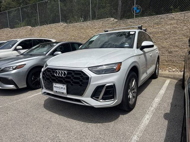 2022 Audi Q5 S line Premium AWD photo