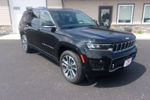 2021 Jeep Grand Cherokee L Overland 4WD photo