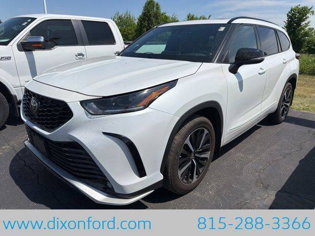 2022 Toyota Highlander XSE AWD photo