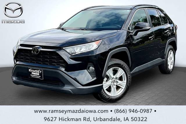 2021 Toyota RAV4 XLE AWD photo