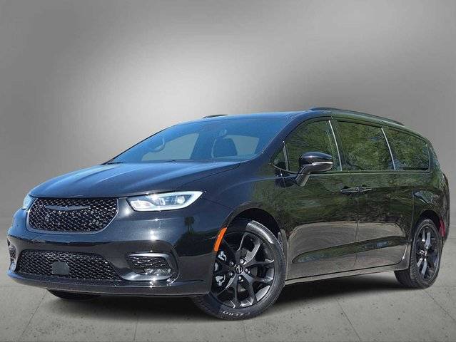 2021 Chrysler Pacifica Minivan Touring L FWD photo