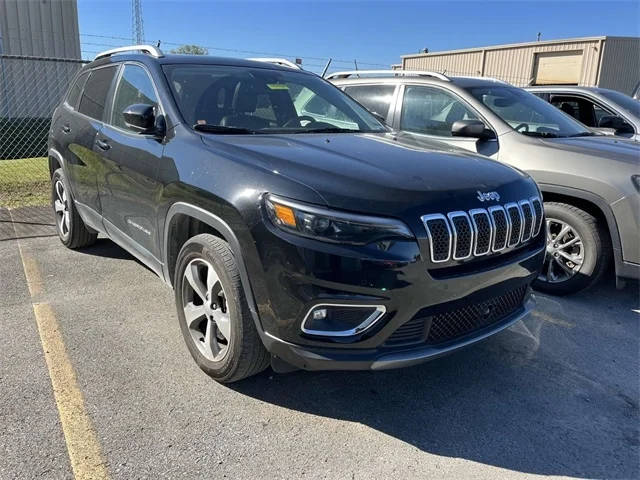 2021 Jeep Cherokee Limited 4WD photo