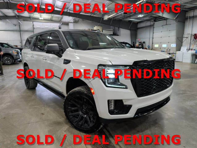 2022 GMC Yukon XL Denali 4WD photo