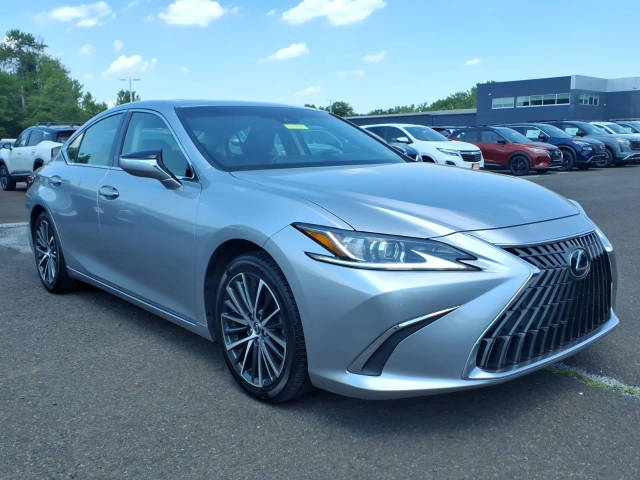 2022 Lexus ES ES 350 FWD photo