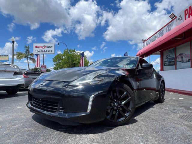 2015 Nissan 370Z Touring RWD photo