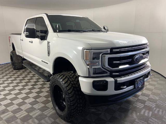 2022 Ford F-350 Super Duty Platinum 4WD photo