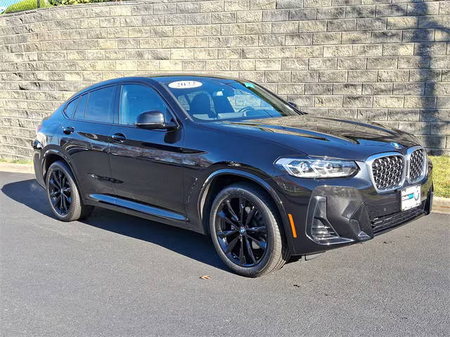 2022 BMW X4 xDrive30i AWD photo