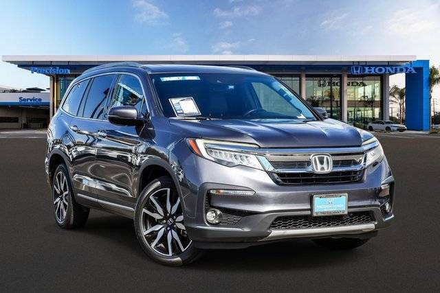 2019 Honda Pilot Touring 7-Passenger FWD photo